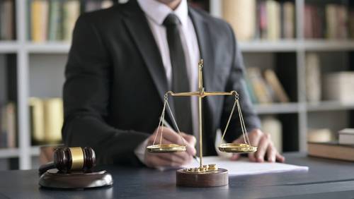 how to choose a law firm for nursing home abuse cases in illinois