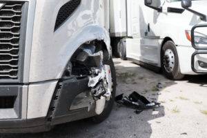 accident-between-two-trucks