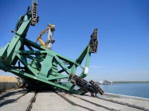 crane-collapses-on-Passaic-New-York-port